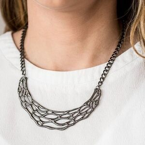 🆕Gunmetal Statement‎ Necklace Set